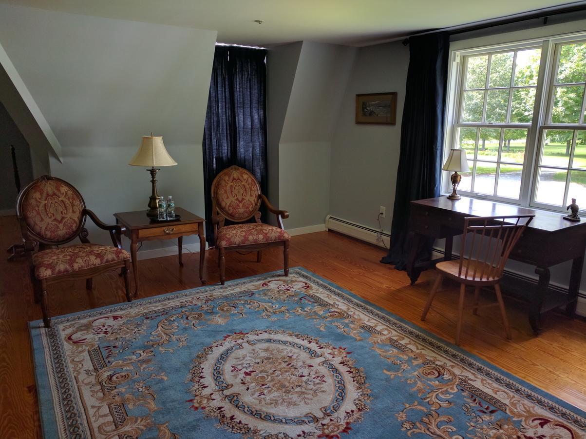 The Chase House Inn Cornish Room photo